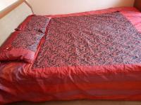 Продам покрывало с подушками, новое... оголошення Bazarok.ua