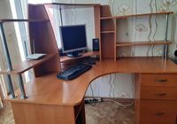 Продам компьютерной угловой стол б/У, есть не значительные дефекты.... Объявления Bazarok.ua