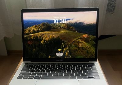 Ноутбук MacBook 16/256 2019 Америка бездоганно працює... Оголошення Bazarok.ua