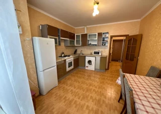 Квартира 2-кімн. оренда Киев, Голосеевский &ndash; 81 м&sup2;... Оголошення Bazarok.ua