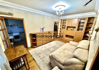 Квартира 3-кімн. оренда Киев, Голосіївський р-н &ndash; 45 м&sup2;... Оголошення Bazarok.ua